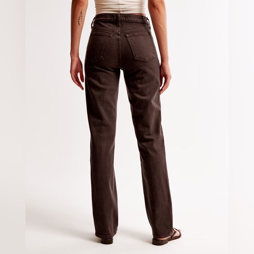 Abercrombie & Fitch Women's Straight Leg Jeans - Dark Brown